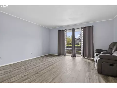 Living - 1702 NE Hogan Dr, Gresham, OR 97030 photo 3 of 5