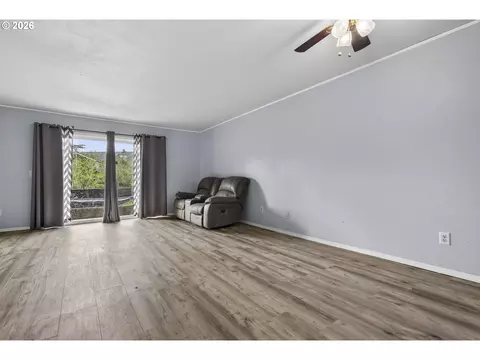 Living - 1702 NE Hogan Dr, Gresham, OR 97030 photo 2 of 5