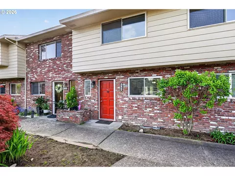 Other - 1702 NE Hogan Dr, Gresham, OR 97030 photo 7 of 12