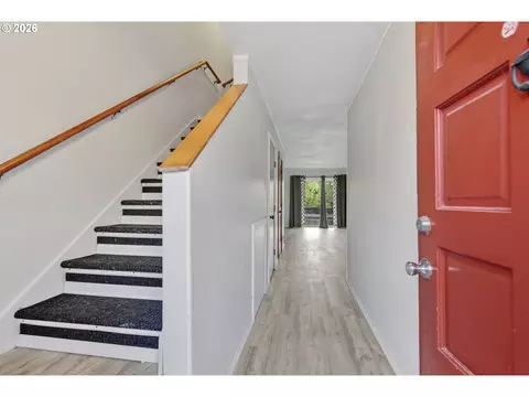 Entry Way - 1702 NE Hogan Dr, Gresham, OR 97030 photo 1 of 3