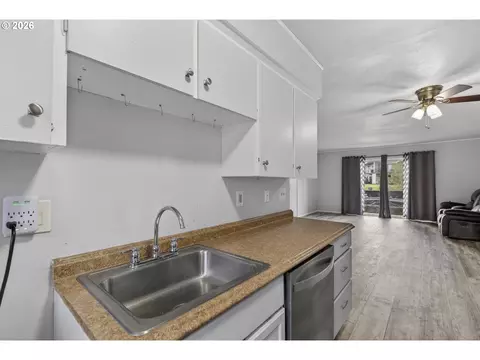 Kitchen - 1702 NE Hogan Dr, Gresham, OR 97030 photo 1 of 3