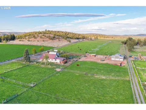 4664 N Mckay Rd, Prineville, OR 97754