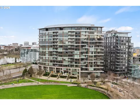 949 NW Overton St #608, Portland, OR 97209
