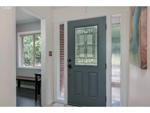 Entry Way - 1151 Lorane Hwy, Eugene, OR 97405 photo 2 of 3