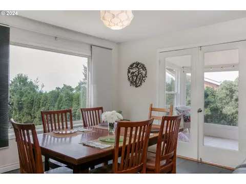 Dining - 1151 Lorane Hwy, Eugene, OR 97405 photo 1 of 2