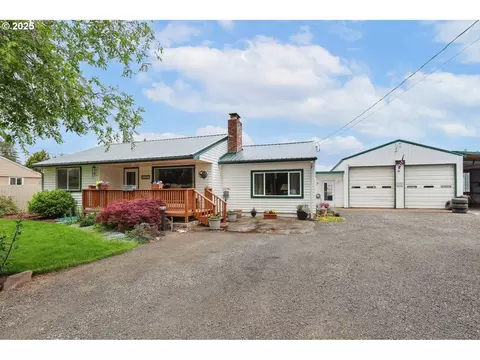 28805 Royal Ave, Eugene, OR 97402