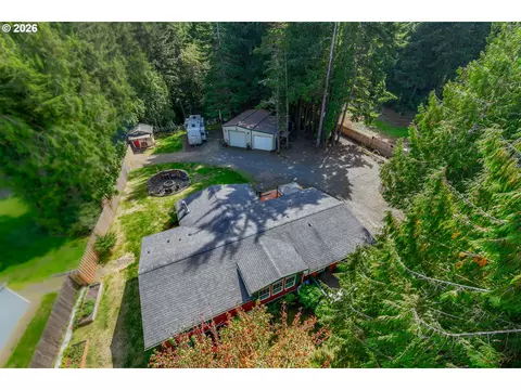 Other - 5004 N Loftus Rd, Florence, OR 97439 photo 14 of 17