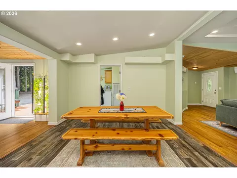 Dining - 5004 N Loftus Rd, Florence, OR 97439 photo 1 of 2