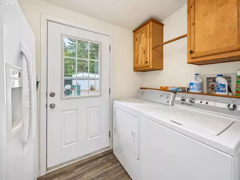 Other - 5004 N Loftus Rd, Florence, OR 97439 photo 8 of 17