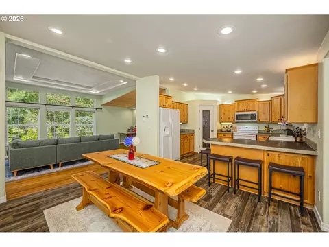 Dining - 5004 N Loftus Rd, Florence, OR 97439 photo 2 of 2