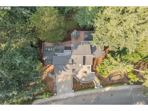 View/Area - 3965 Spring Blvd, Eugene, OR 97405 photo 1 of 1