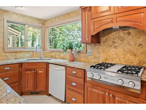 Kitchen - 3965 Spring Blvd, Eugene, OR 97405 photo 2 of 4