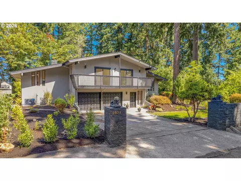 2402 NE Summit Ridge Dr, Vancouver, WA 98686