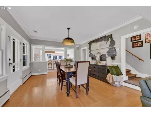 Dining - 850 E Beacon Dr, Eugene, OR 97404 photo 2 of 2