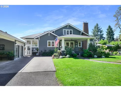 Exterior - 850 E Beacon Dr, Eugene, OR 97404 photo 3 of 11