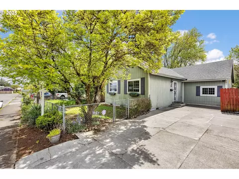 7822 SE Henry St, Portland, OR 97206