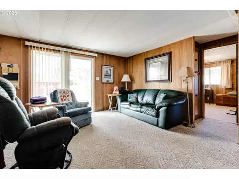 Living - 34714 Highway 58, Eugene, OR 97405 photo 1 of 4