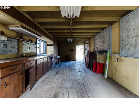 Other - 34714 Highway 58, Eugene, OR 97405 photo 10 of 14