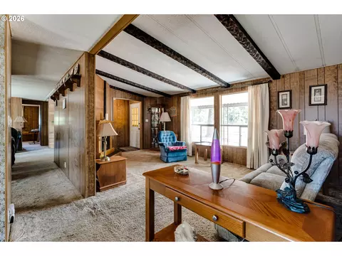 Living - 34714 Highway 58, Eugene, OR 97405 photo 3 of 4