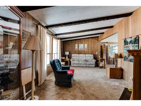Living - 34714 Highway 58, Eugene, OR 97405 photo 4 of 4