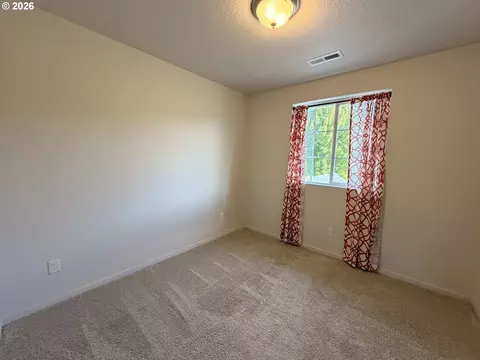 Bedroom - 2123 SE 19th St, Gresham, OR 97080 photo 2 of 9