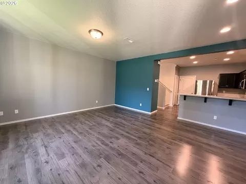 Living - 2123 SE 19th St, Gresham, OR 97080 photo 4 of 4