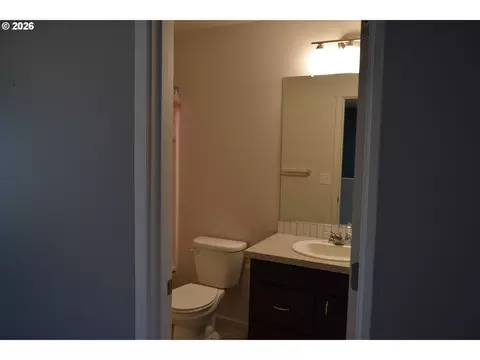 Bath - 2123 SE 19th St, Gresham, OR 97080 photo 1 of 4