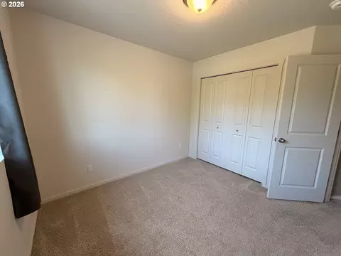 Bedroom - 2123 SE 19th St, Gresham, OR 97080 photo 6 of 9