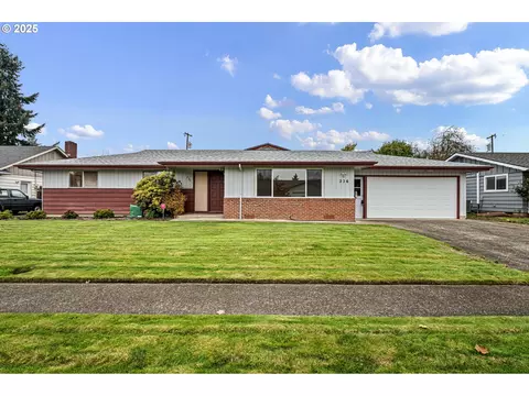 236 Greenvale Dr, Springfield, OR 97477