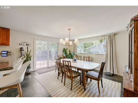Dining - 4007 Brae Burn Dr, Eugene, OR 97405 photo 2 of 2