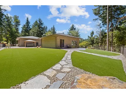 Exterior - 4005 Cloudview Dr, Salem, OR 97302 photo 8 of 11