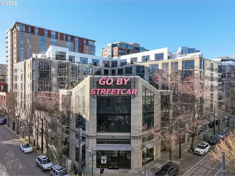 1030 NW 12th Ave #507, Portland, OR 97209