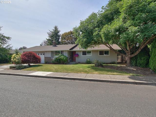 1728 NE 19th St, Mcminnville, OR 97128