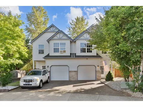 3113 NE 13th Pl, Hillsboro, OR 97124