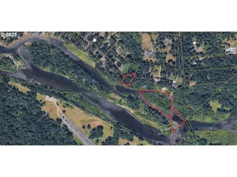 29105 SE Woods Rd, Eagle Creek, OR 97022