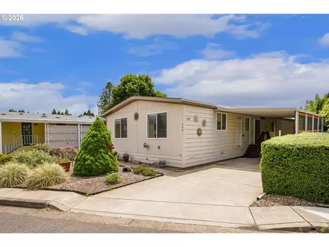 1199 N Terry St, Eugene, OR 97402