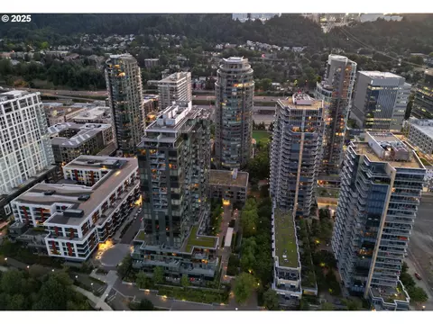 841 S Gaines St #117, Portland, OR 97239