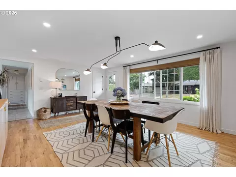 Dining - 2240 Valhalla St, Eugene, OR 97401 photo 2 of 4