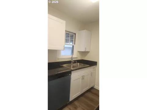 Kitchen - 627 NW 9th St, Pendleton, OR 97801 photo 1 of 2
