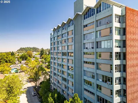 1313 Lincoln St #408, Eugene, OR 97401