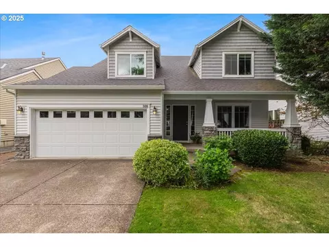 2498 NE 10th Ave, Hillsboro, OR 97124