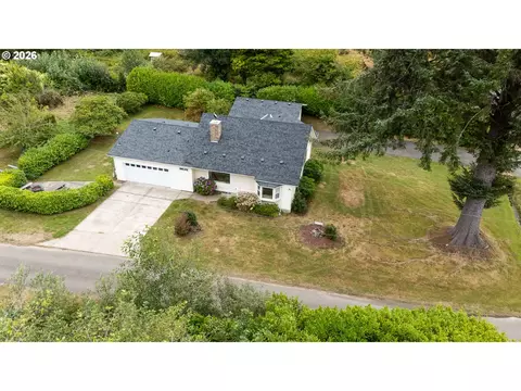 View/Area - 85600 Maple St, Florence, OR 97439 photo 3 of 4