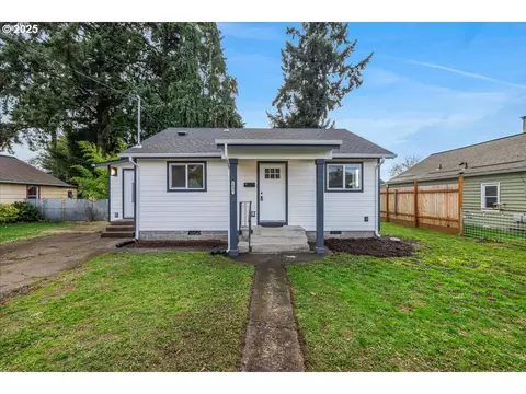 1432 NE 10th Ave, Mcminnville, OR 97128