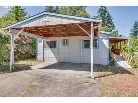 18153 Country Village Dr, Oregon City, OR 97045