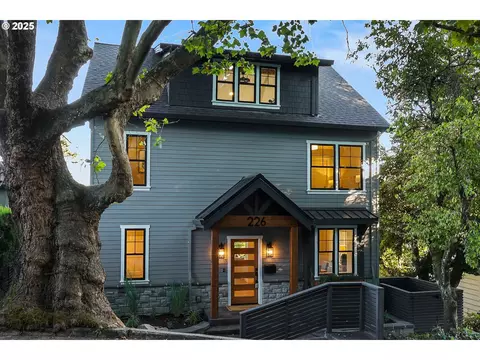 226 NW Macleay Blvd, Portland, OR 97210