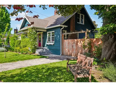 5930 SE 18th Ave, Portland, OR 97202