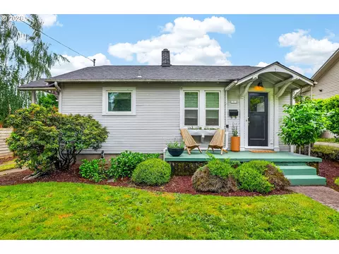1312 SE Mall St, Portland, OR 97202