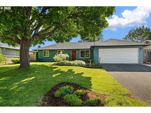 4679 Scottdale St, Eugene, OR 97404