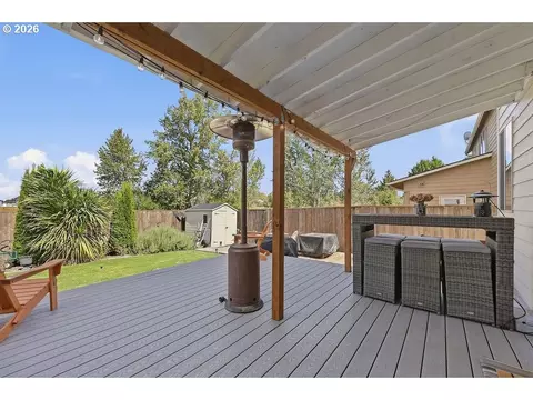 Exterior - 5471 Gould Ave, Eugene, OR 97402 photo 6 of 11