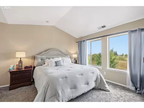 Bedroom - 5471 Gould Ave, Eugene, OR 97402 photo 1 of 3